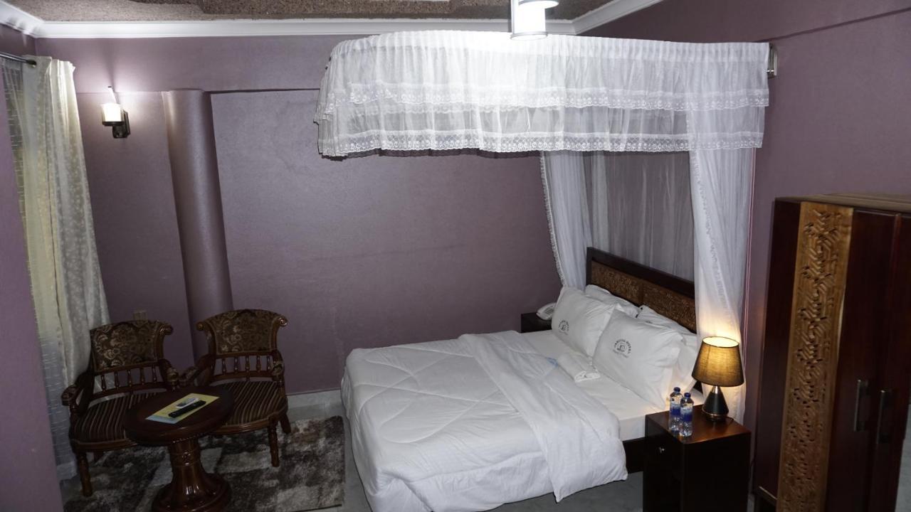 Jakicha Motel Dar es Salaam Buitenkant foto