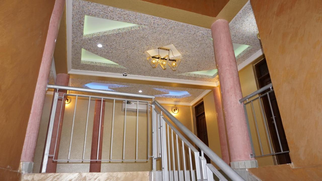 Jakicha Motel Dar es Salaam Buitenkant foto