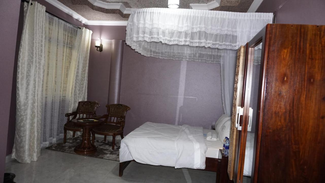Jakicha Motel Dar es Salaam Buitenkant foto