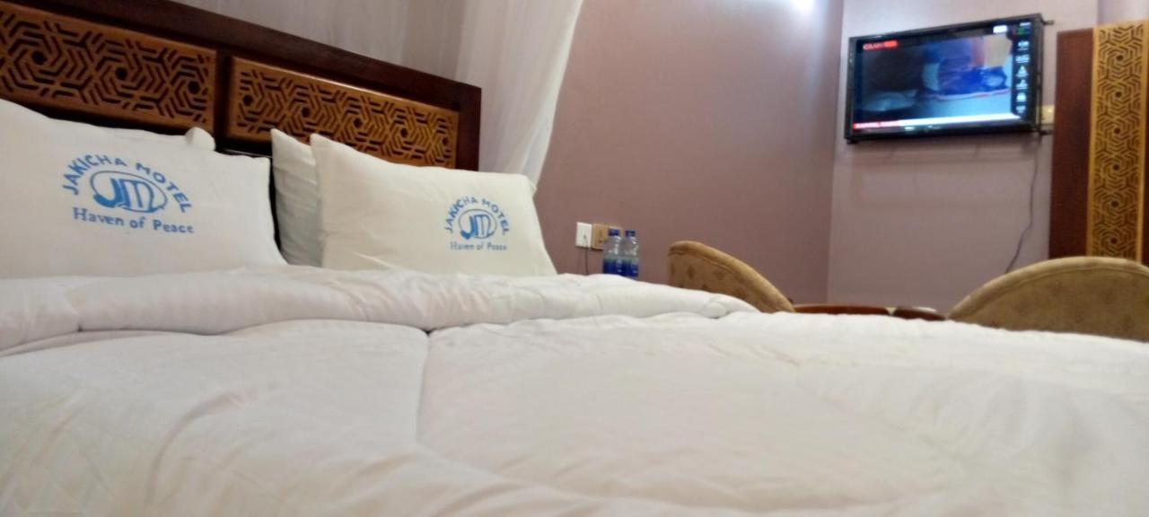 Jakicha Motel Dar es Salaam Buitenkant foto