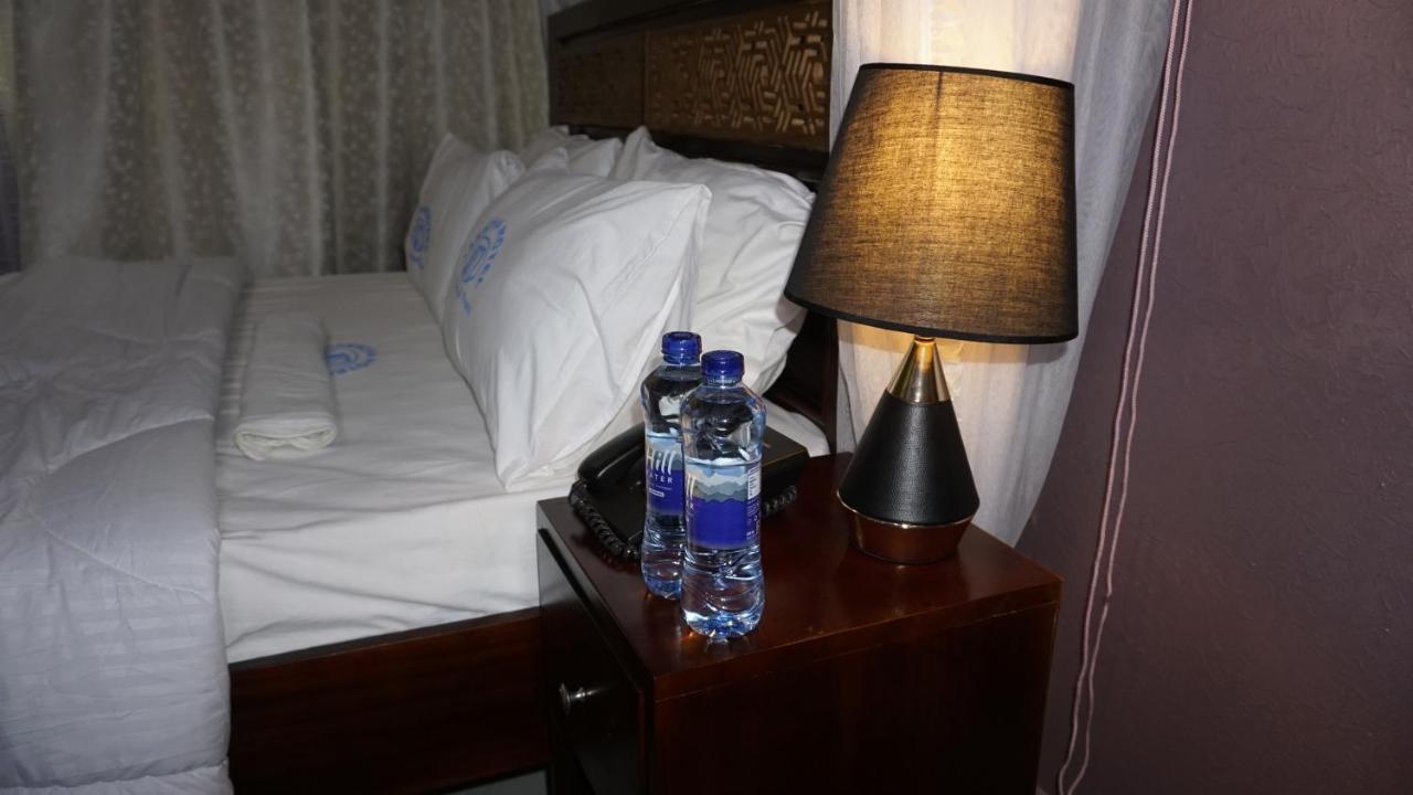 Jakicha Motel Dar es Salaam Buitenkant foto