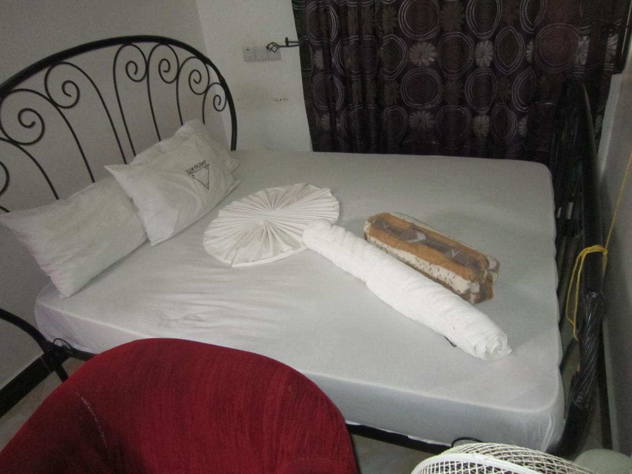 Jakicha Motel Dar es Salaam Buitenkant foto