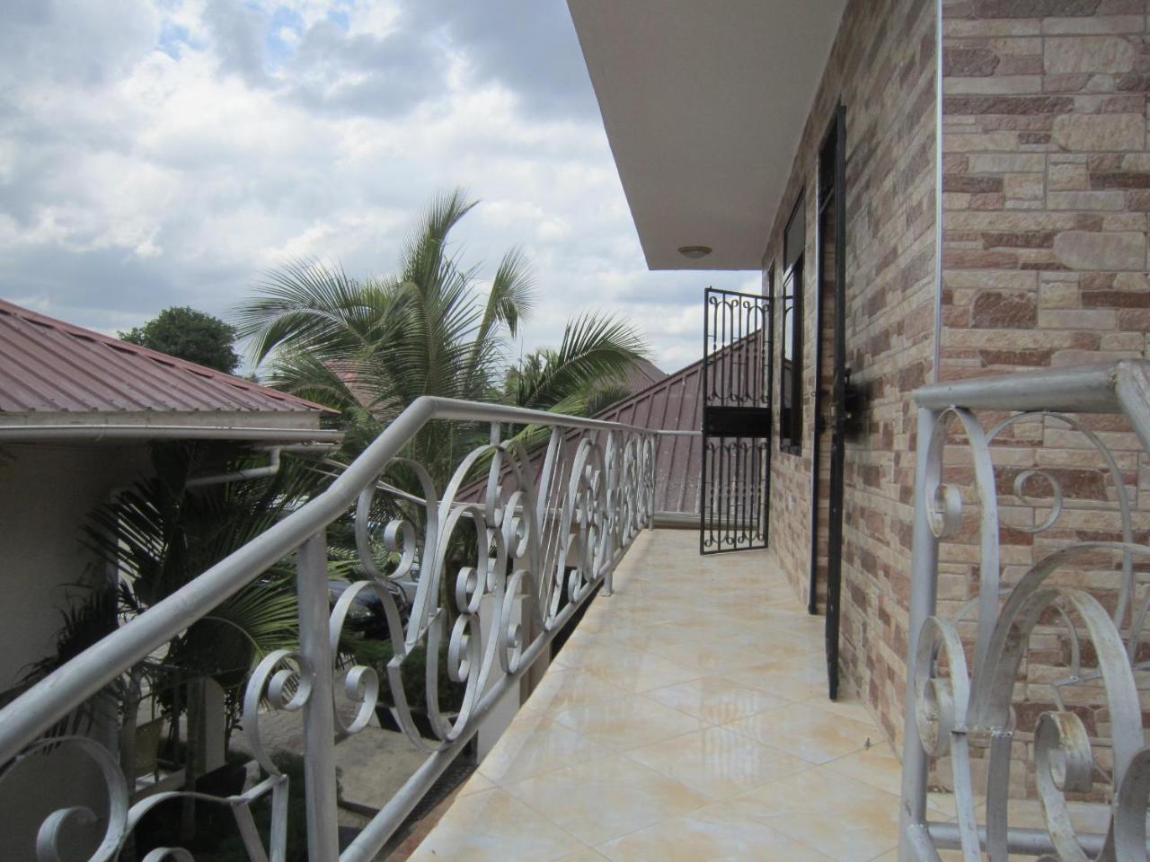 Jakicha Motel Dar es Salaam Buitenkant foto